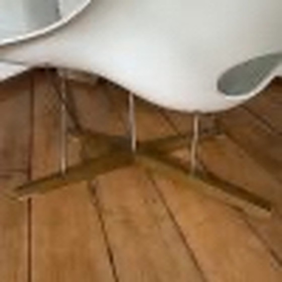 Image 1 of Loungestoel van Ray & Charles Eames