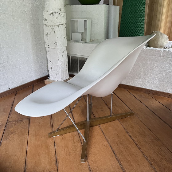 Image 1 of Loungestoel van Ray & Charles Eames