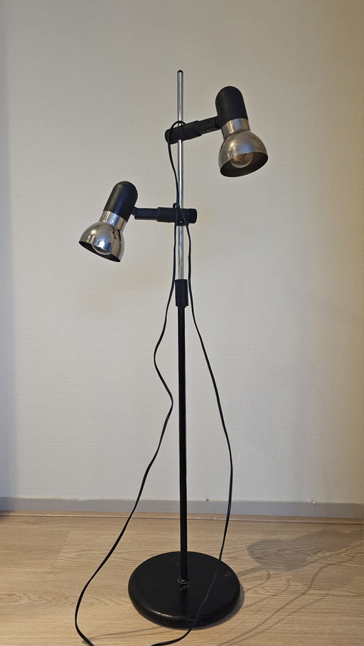 Retro vloerlamp met twee lampen