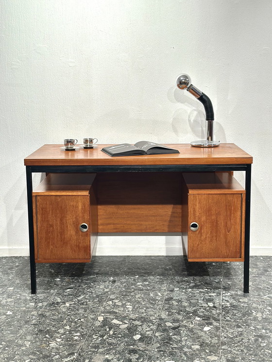Image 1 of Vintage Midcentury Bureau Minimalistisch