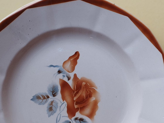 Image 1 of Digoin Sarreguemines-Kunst van de Tafel-Antiek Servies-Deel van vorm-Serveerbord-Zeer groot bord-Roze - D : 31 Cm