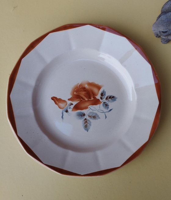 Image 1 of Digoin Sarreguemines-Kunst van de Tafel-Antiek Servies-Deel van vorm-Serveerbord-Zeer groot bord-Roze - D : 31 Cm