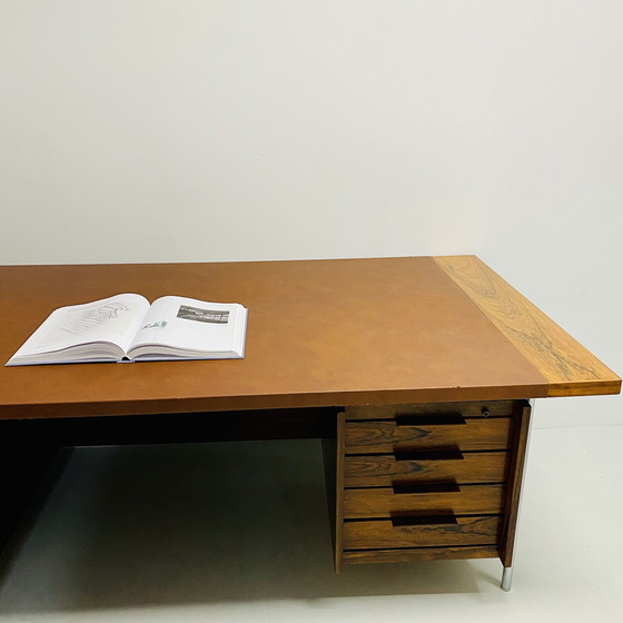 Image 1 of Mid-Century  Sven Ivar Dysthe voor Dokka Mobler directie hoekbureau Palissander 1960