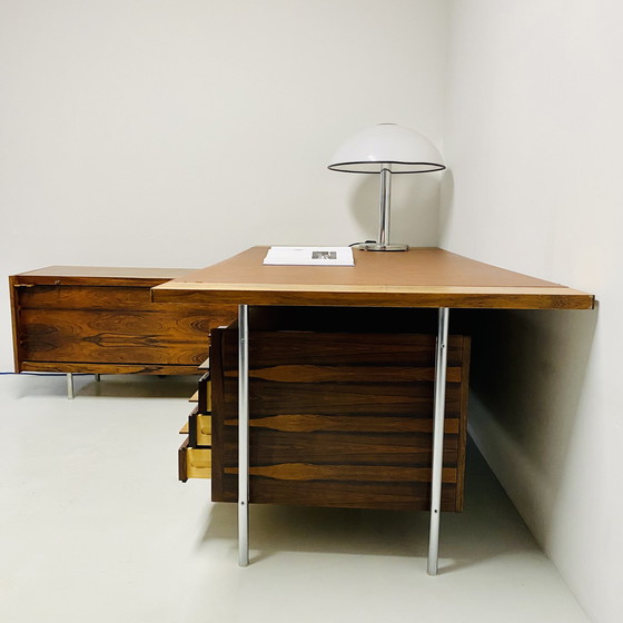 Image 1 of Mid-Century  Sven Ivar Dysthe voor Dokka Mobler directie hoekbureau Palissander 1960