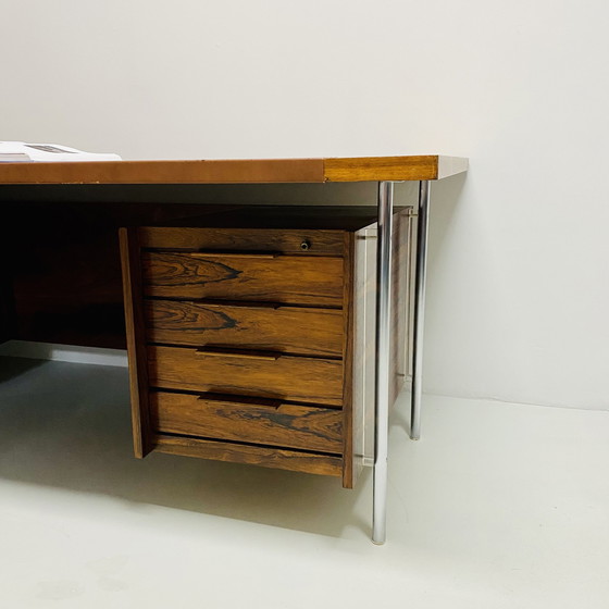 Image 1 of Mid-Century  Sven Ivar Dysthe voor Dokka Mobler directie hoekbureau Palissander 1960