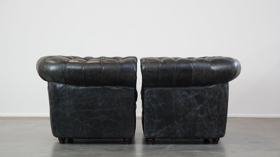 Image 1 of 2 X Zwarte Rundleren Chesterfield Fauteuil