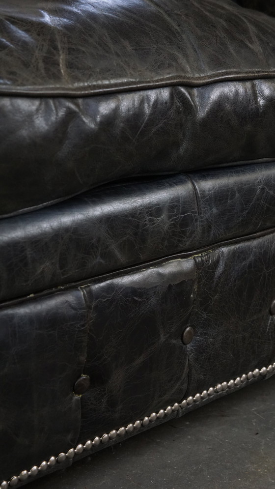 Image 1 of 2 X Zwarte Rundleren Chesterfield Fauteuil