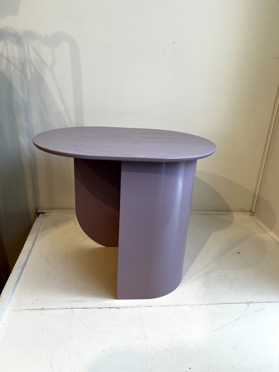 Image 1 of Fest Plateau side table lila