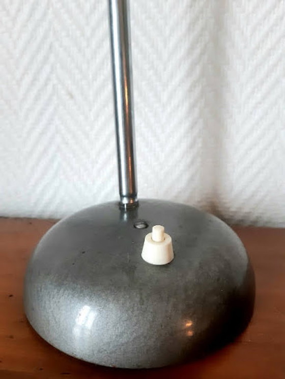 Image 1 of Grijze industriële bureaulamp