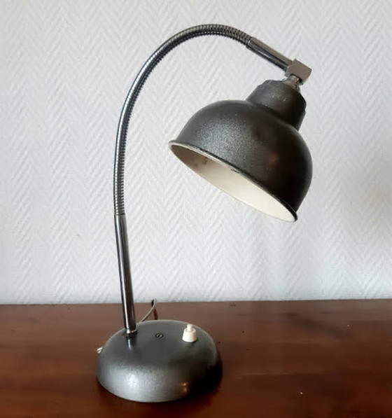 Image 1 of Grijze industriële bureaulamp