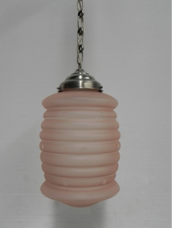 Image 1 of Art Deco hanglamp met roze matglazen kap