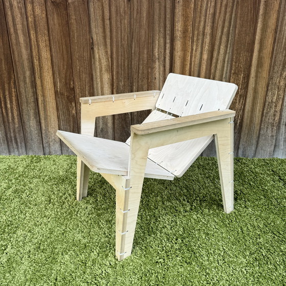 Image 1 of Flat-pack Frontier chair by Will Holman