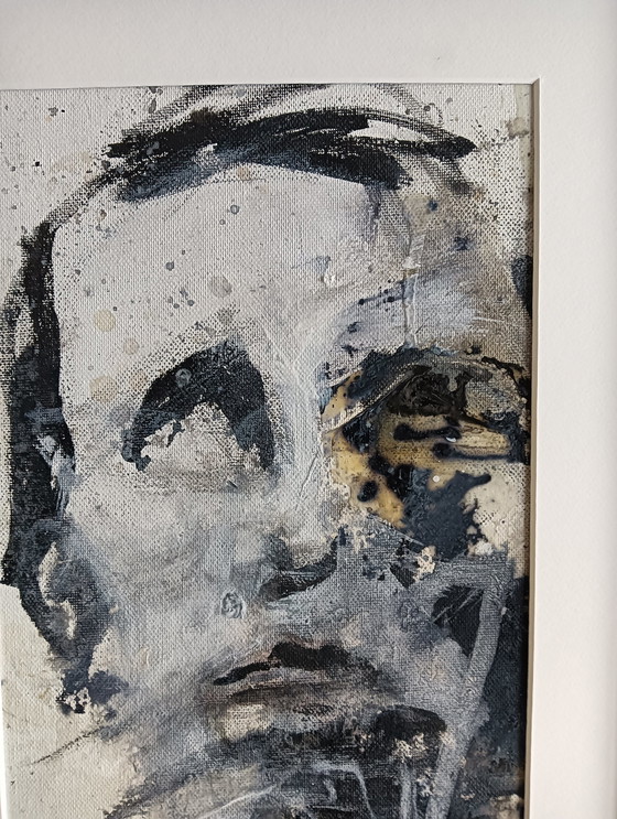 Image 1 of Rob Jacobs  -  Blurry Eye