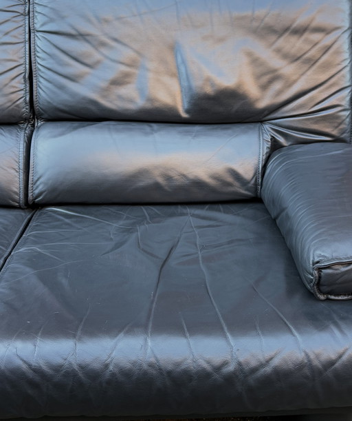 Young International Bank