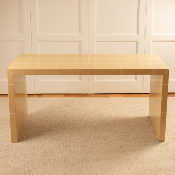 Image 1 of Gelakt houten console