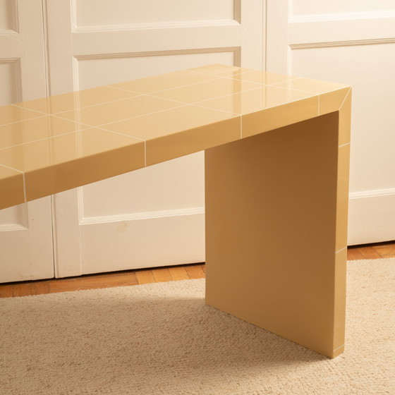 Image 1 of Gelakt houten console