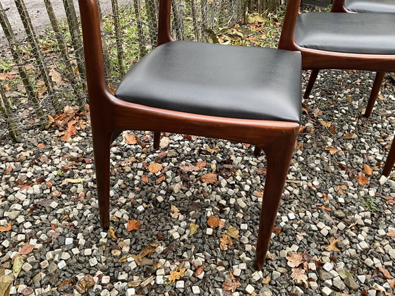 Image 1 of Cees Braakman Tu 11 Tafel  4 X Kai Lynfeldt Larsen Stoelen