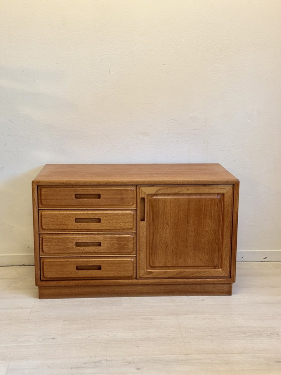 Image 1 of Vintage Midcentury Deens Ladenkastje Teak Jaren 60