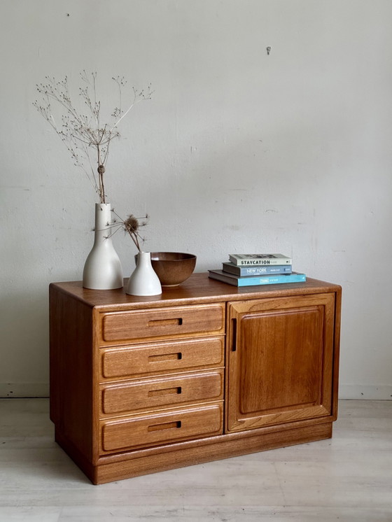 Image 1 of Vintage Midcentury Deens Ladenkastje Teak Jaren 60