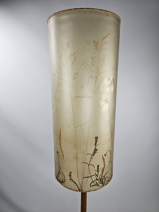 Image 1 of Vloerlamp Met Driepoot En Hoge Kap Met Plantenmotief