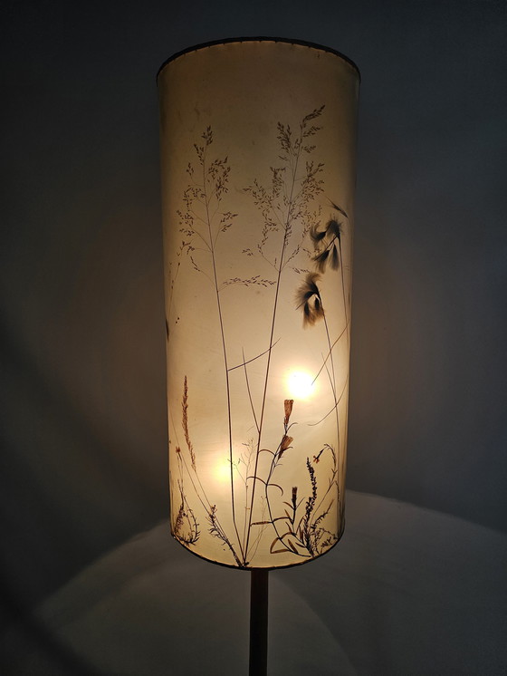 Image 1 of Vloerlamp Met Driepoot En Hoge Kap Met Plantenmotief