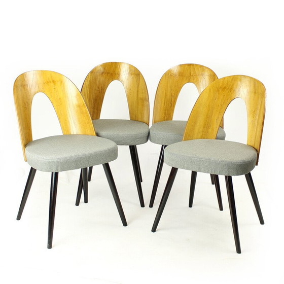 Image 1 of Set van 4 vintage eiken en stoffen stoelen van Antonin Šuman voor Tatra, 1960