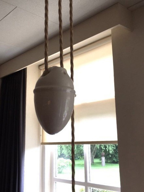 Image 1 of Hanglamp Met Porseleinen Rozet En Contra Gewicht.