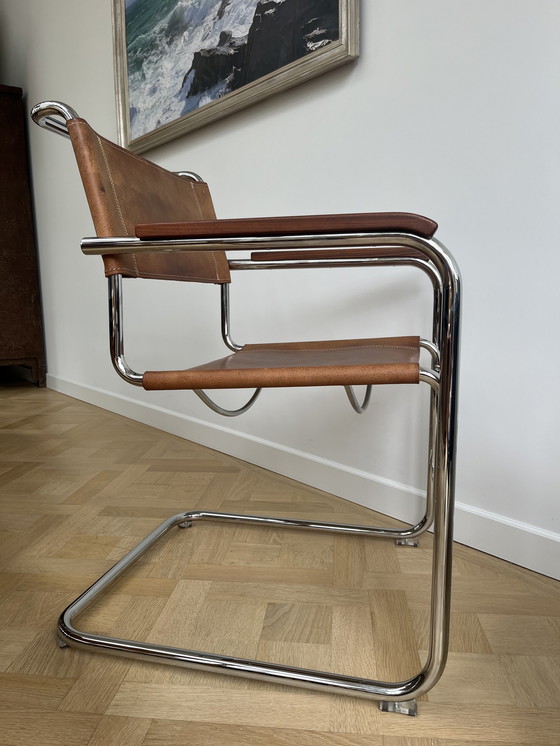 Image 1 of 4x Thonet S34 Armstoel by Mart Stam Chroom / Buffelleder / Geolied Walnoot