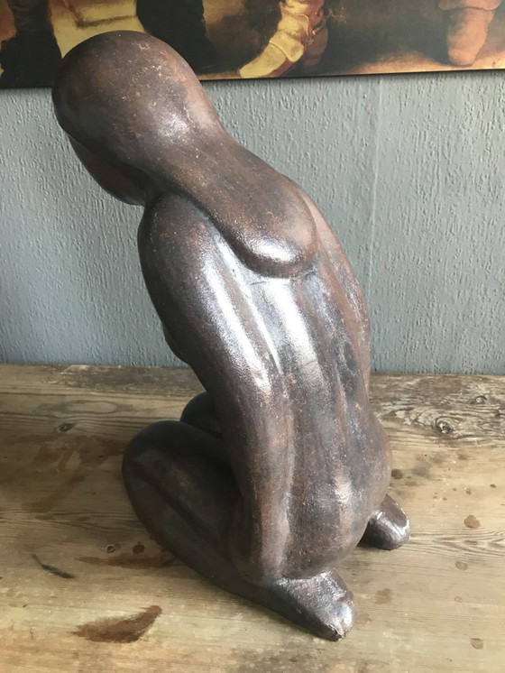 Image 1 of Abstract Aardewerk Beeld Vrouw Jr. 60