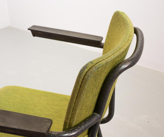 Image 1 of Dutch Design Levendig Groene Gispen Eetkamerstoelen Model 1235 Door André Cordemeyer. Set van 6. Nederland, 1960S.