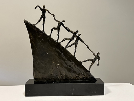 Image 1 of Corry Ammerlaan - Bronzen Beeld - On The Road - Artihove