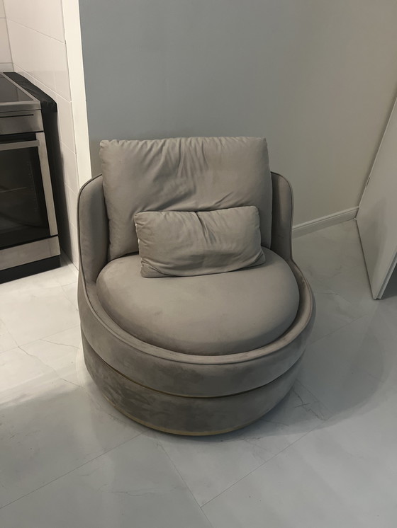 Image 1 of Richmond Fauteuil Khaki Velvet