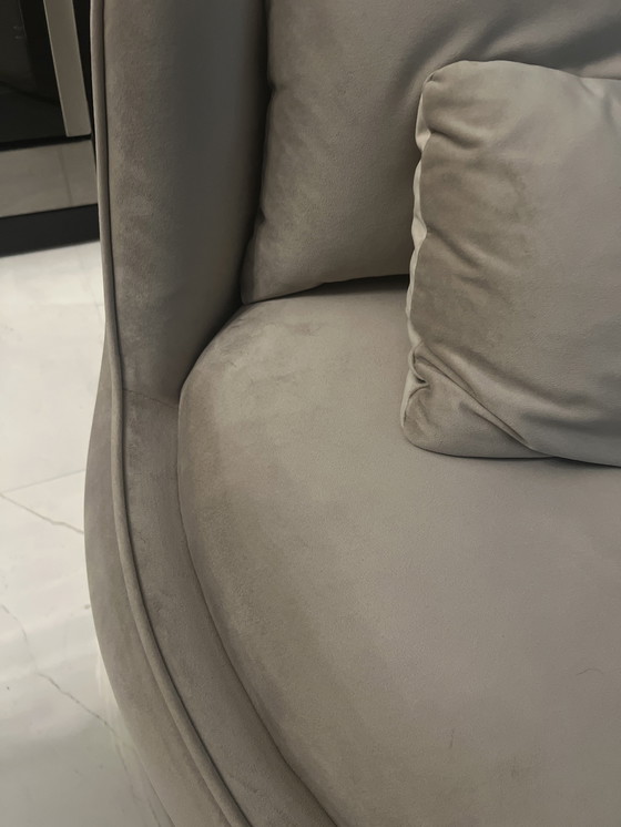 Image 1 of Richmond Fauteuil Khaki Velvet