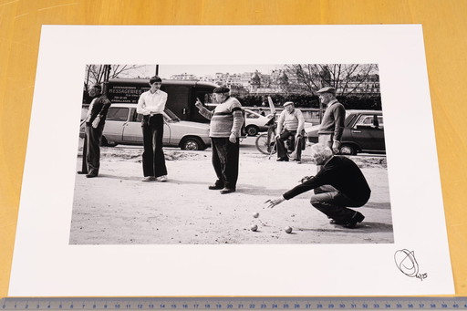 Precision throw - Jeu de boules along the Seine - Paris 1976