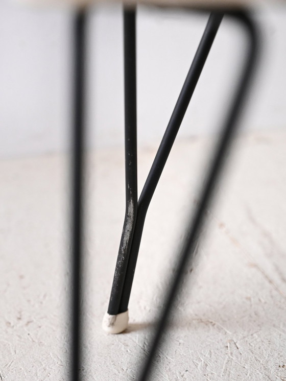 Image 1 of Scandinavisch vintage krukje, retro metaal en kunstlederen poef