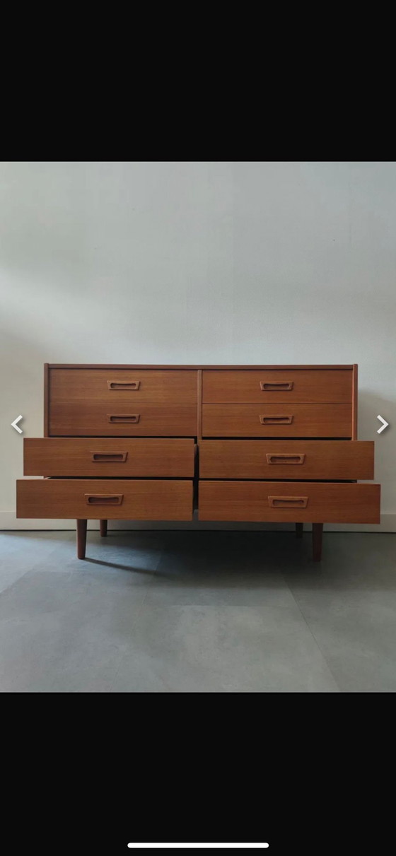 Image 1 of Vintage Deens Dressoir Met 8(!) Lades In Teak