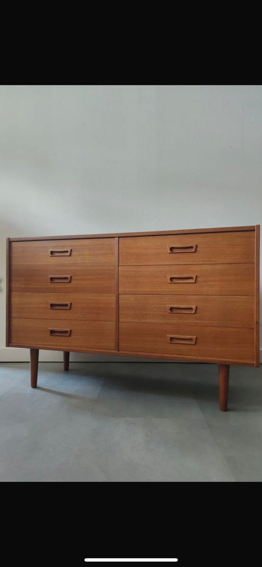 Vintage Deens Dressoir Met 8(!) Lades In Teak