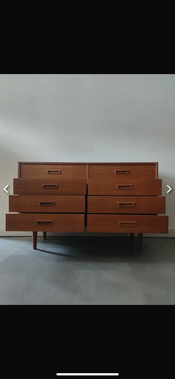 Image 1 of Vintage Deens Dressoir Met 8(!) Lades In Teak