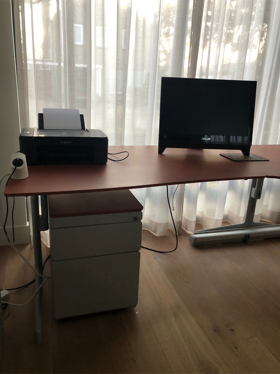 Image 1 of Lensvelt bureau met stoel