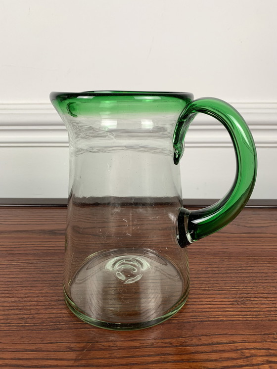 Image 1 of  Vintage geblazen glazen kan, groene rand