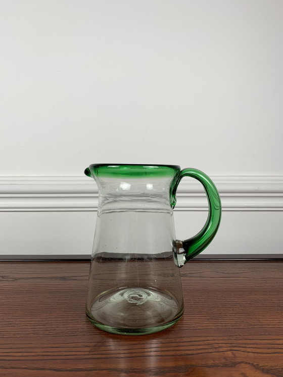 Image 1 of  Vintage geblazen glazen kan, groene rand