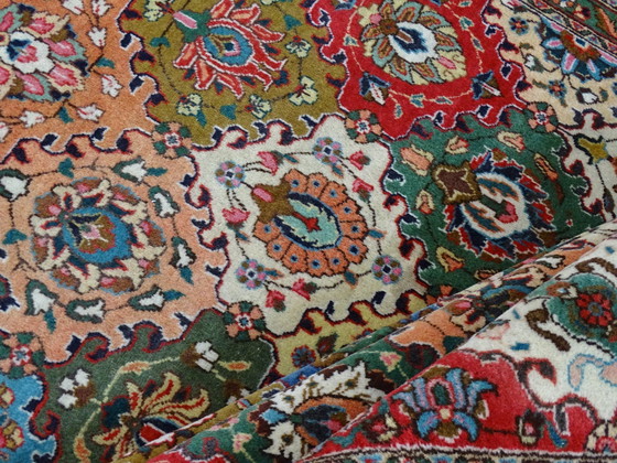 Image 1 of Gesigneerd Tabriz - 390 X 291 Cm - Handgeknoopt