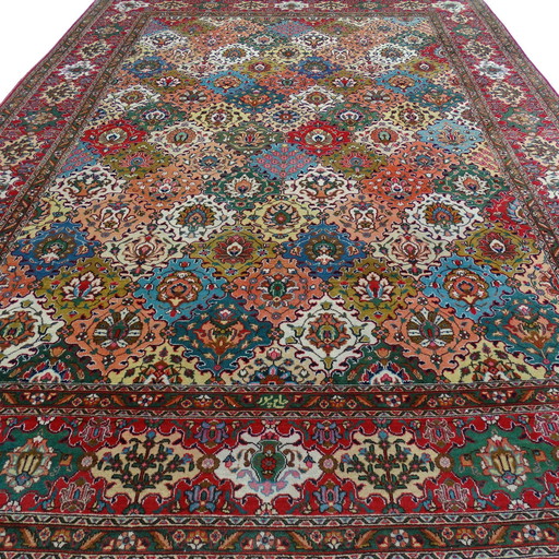 Gesigneerd Tabriz - 390 X 291 Cm - Handgeknoopt