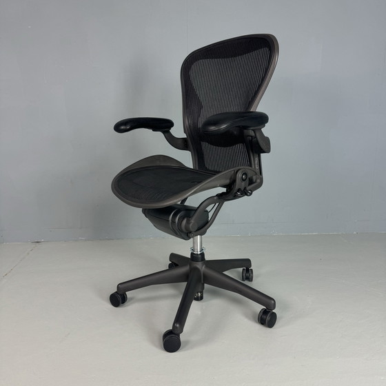 Image 1 of Herman Miller Aeron Stoel - Opknapper