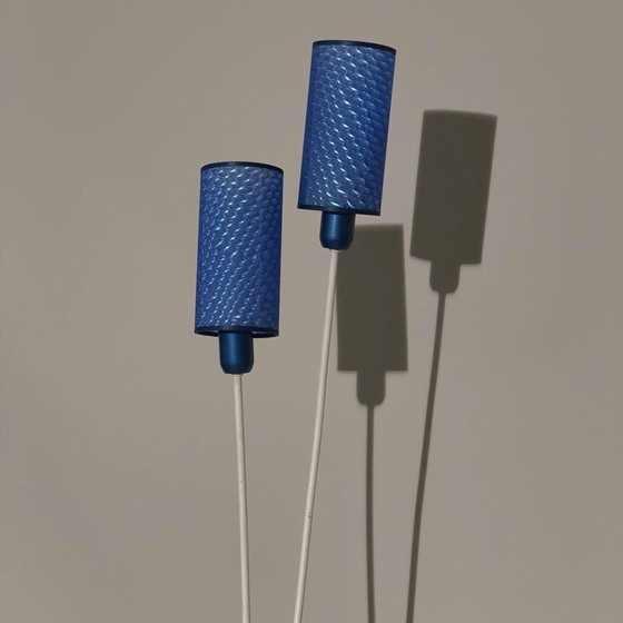 Image 1 of Vintage witte vloerlamp met blauwe kap, 1960