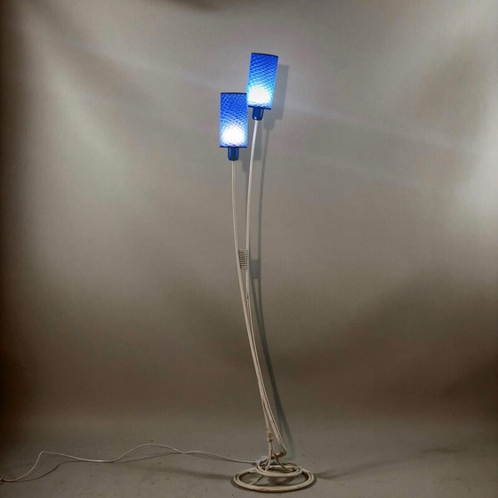 Image 1 of Vintage witte vloerlamp met blauwe kap, 1960