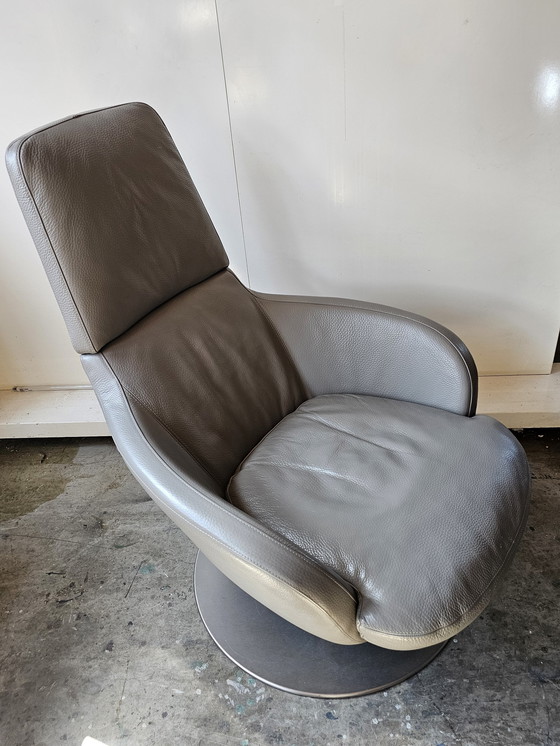 Image 1 of Natuzzi Fauteuil  Prend Swivel