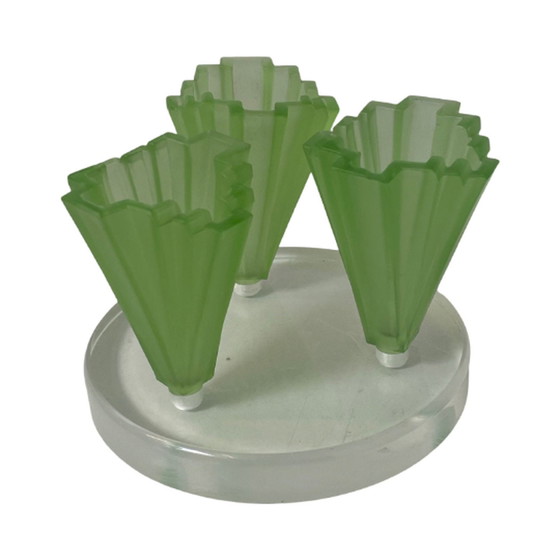 Image 1 of Art deco - Bagley Green - Uranium Glas - Set van drie 'Grantham' vazen gemonteerd op transparante voet