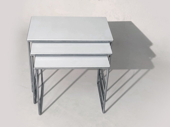 Image 1 of bijzettafeltjes vintage nestign tables Brabantia