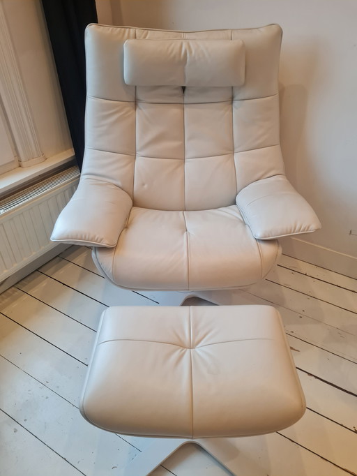 Natuzzi Re-Vive Quilted King Met Poef